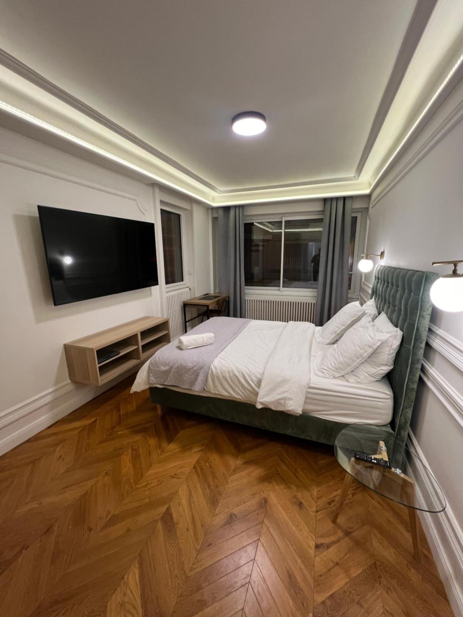 Private Apartments - Champs-Elysees 파리 외부 사진